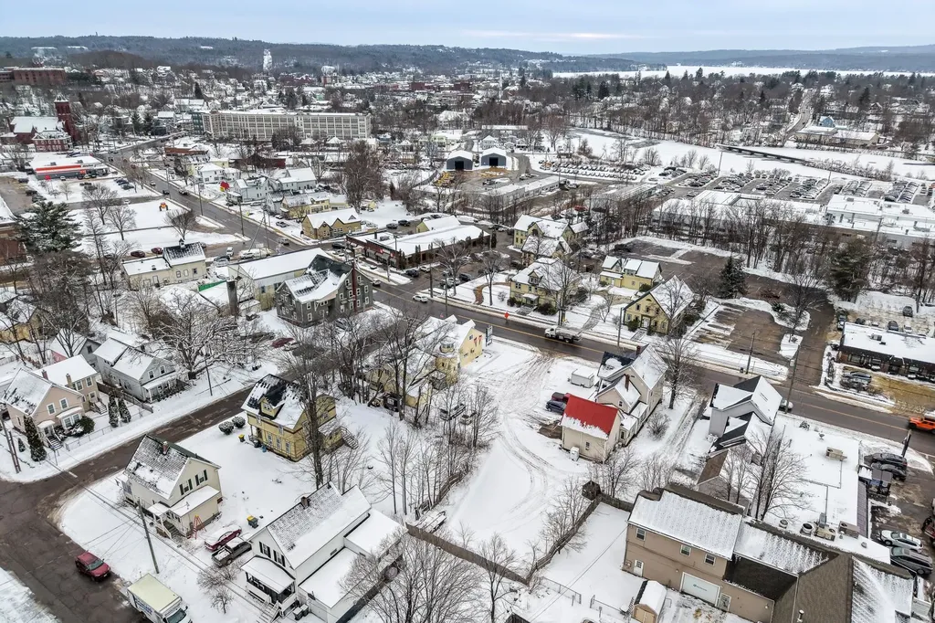 385 Union Avenue Laconia NH 03246