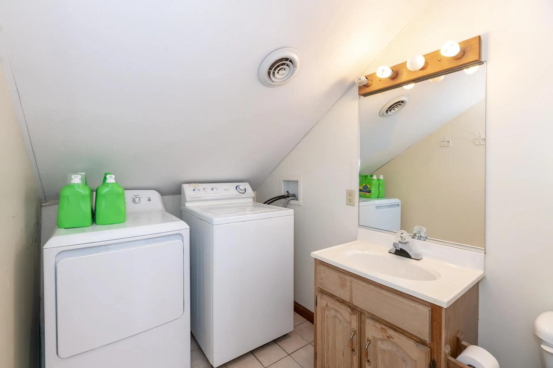 385 Union Avenue Laconia NH 03246