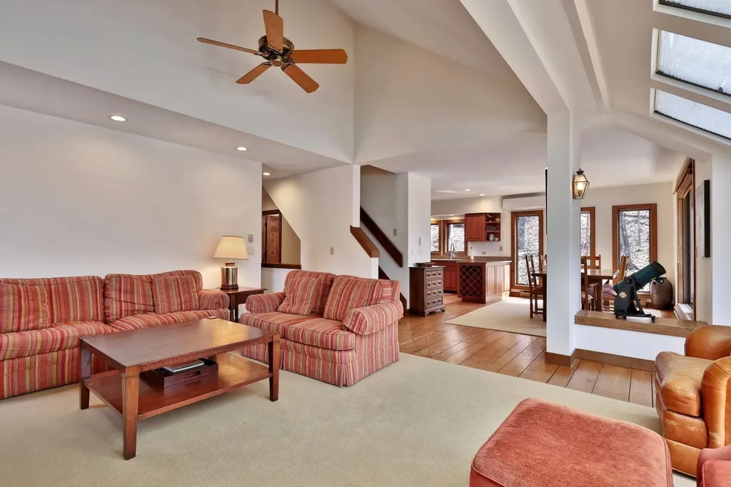 78 Coopers Trace Plymouth VT 05056