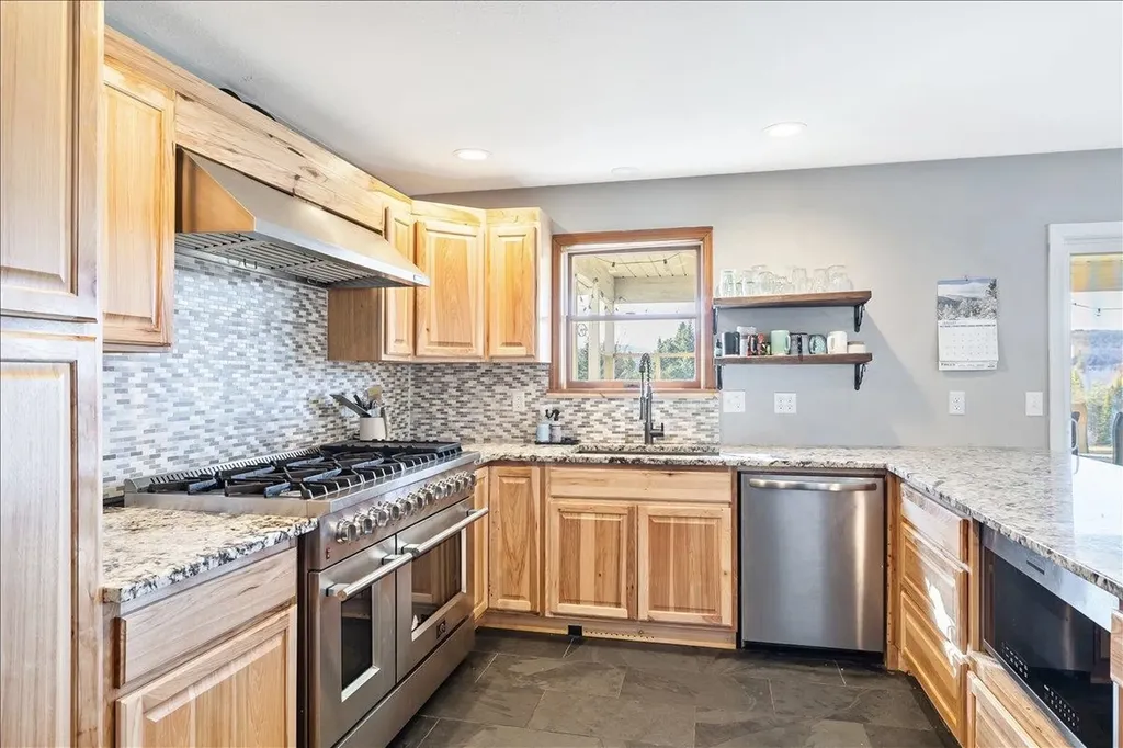 3614 Creek Road Albany VT 05820