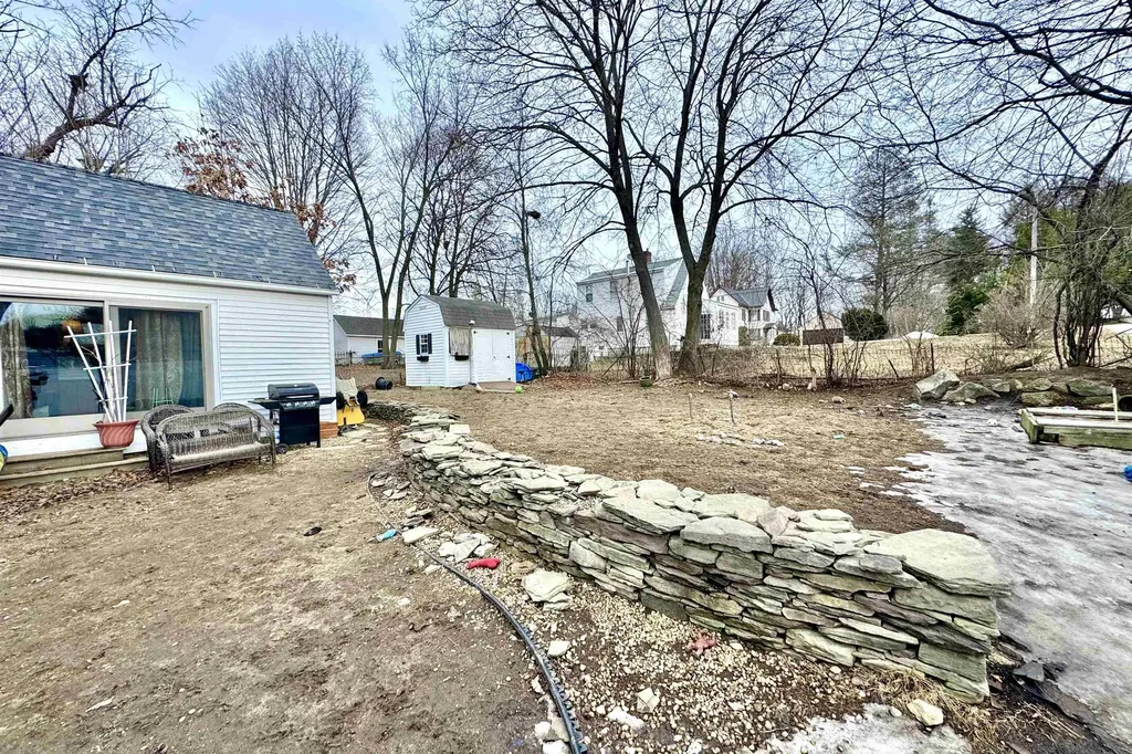 22 Webster Street Milford NH 03055