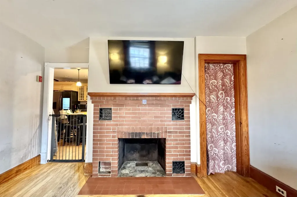 22 Webster Street Milford NH 03055