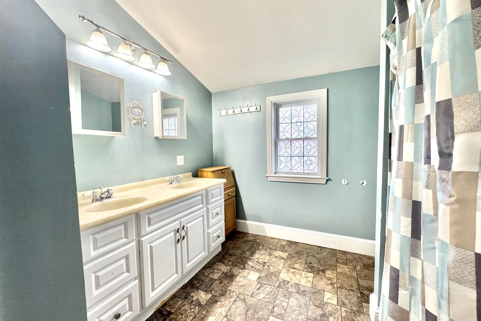 22 Webster Street Milford NH 03055