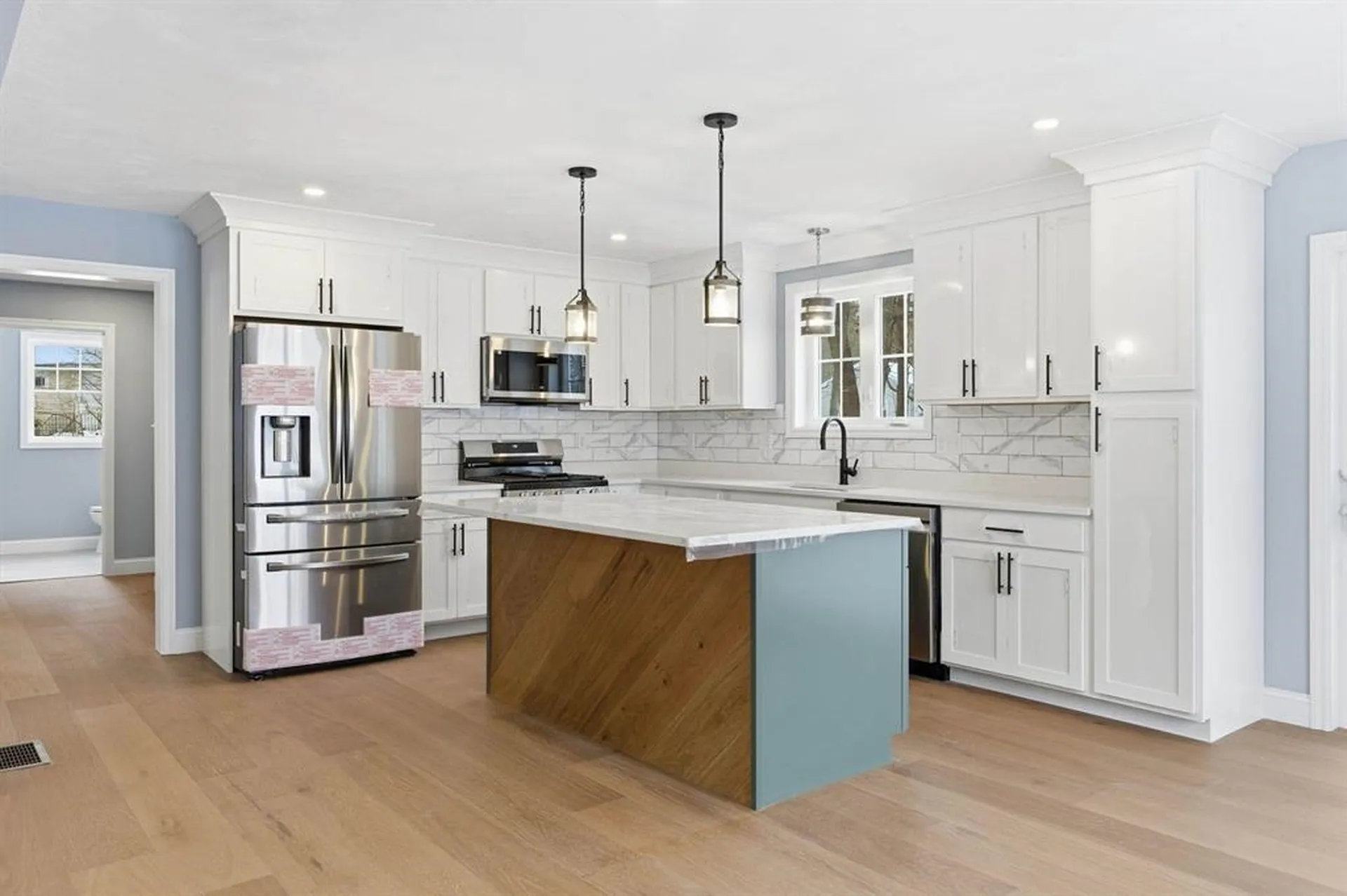 7 Buker Street Nashua NH 03064