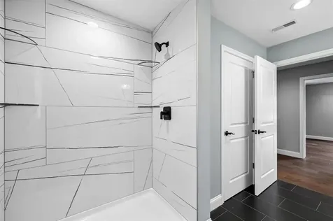 7 Buker Street Nashua NH 03064