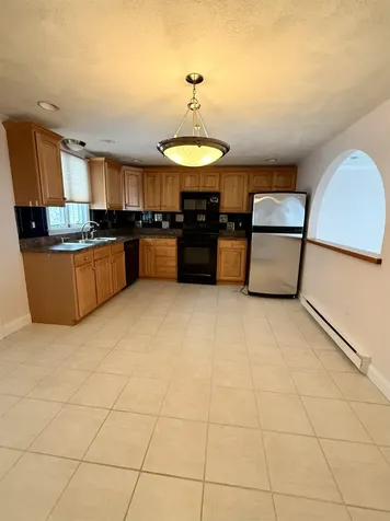 8 Maylane Drive Salem NH 03079