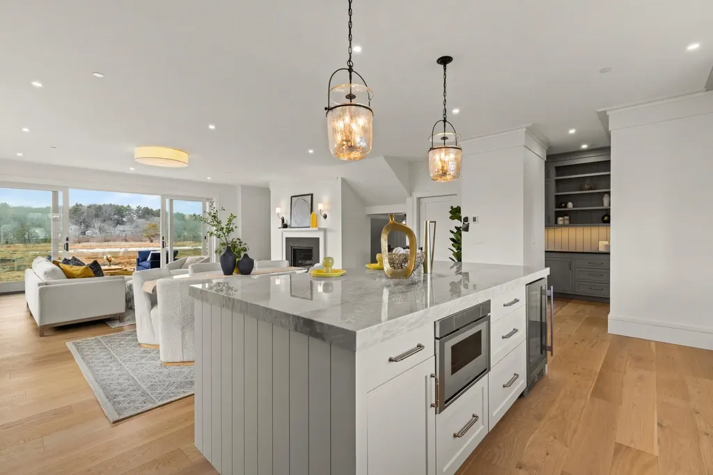 1215 Ocean Boulevard Rye NH 03870