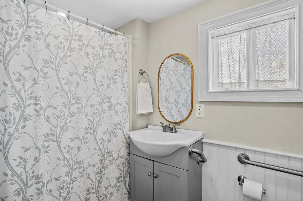 169 Ashworth Avenue Hampton NH 03842