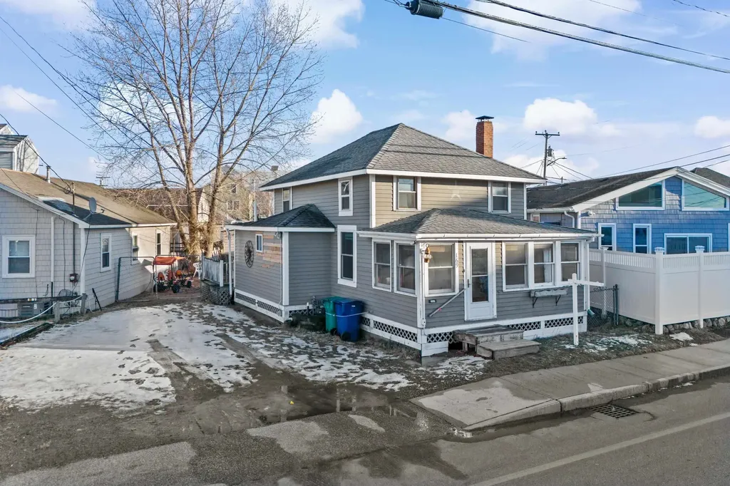 169 Ashworth Avenue Hampton NH 03842