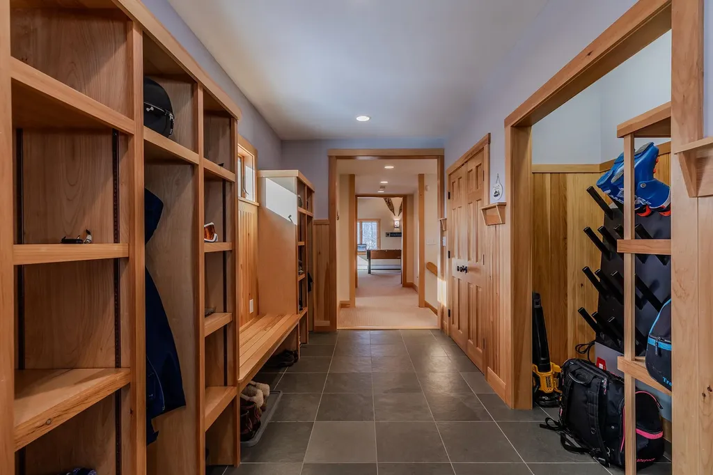 170 Scott's Landing Ludlow VT 05149