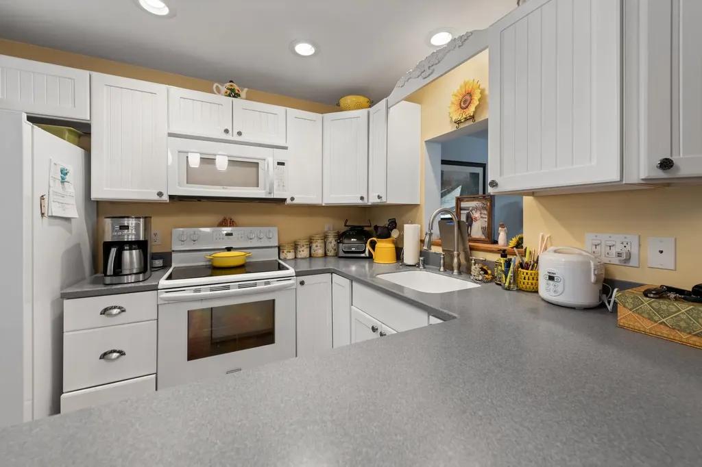 75 Lakewood Pines Road Bristol NH 03222