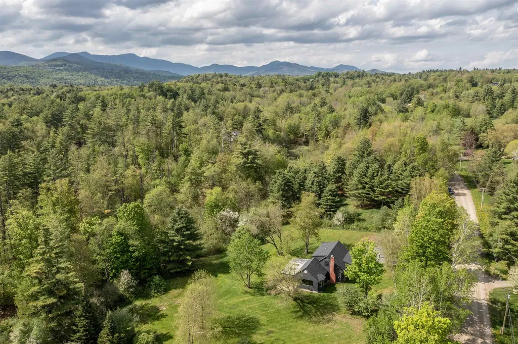 127 Shaw Hill Road Stowe VT 05672