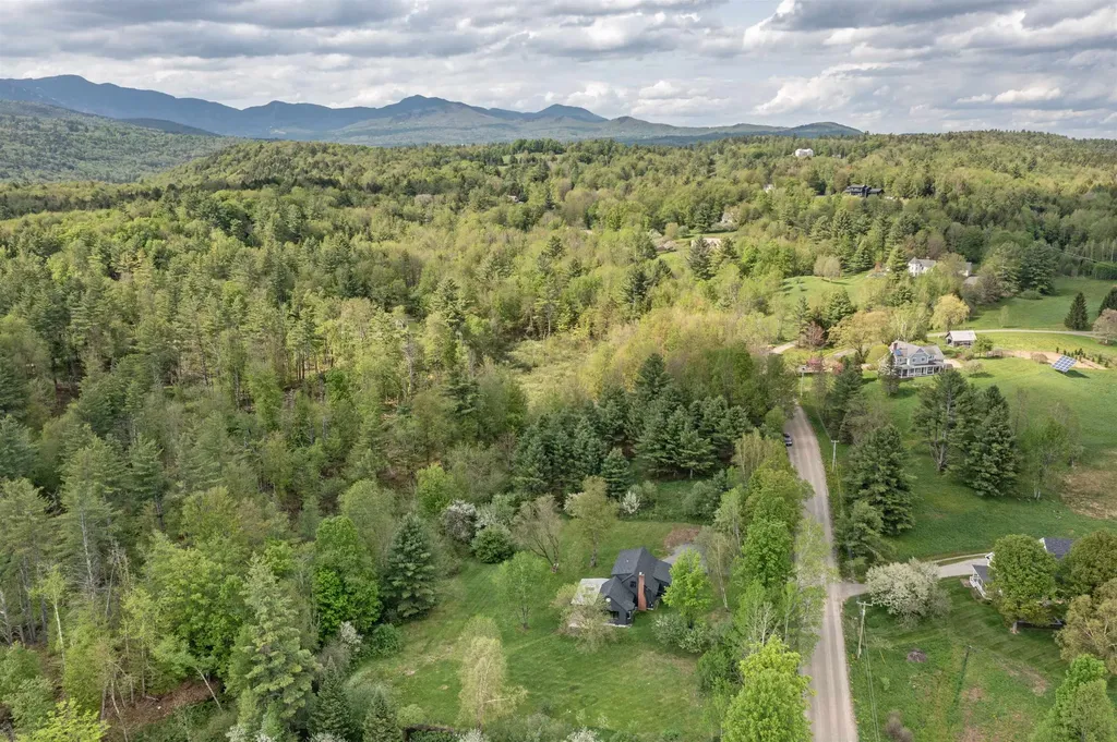 127 Shaw Hill Road Stowe VT 05672