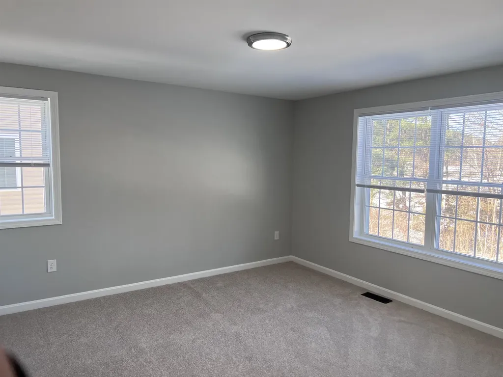 8A Red Oak Way Boscawen NH 03303