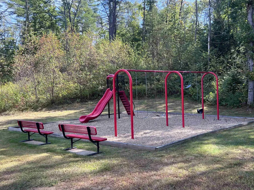 8A Red Oak Way Boscawen NH 03303