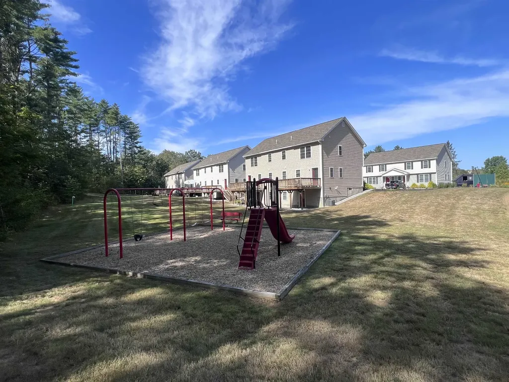 8A Red Oak Way Boscawen NH 03303