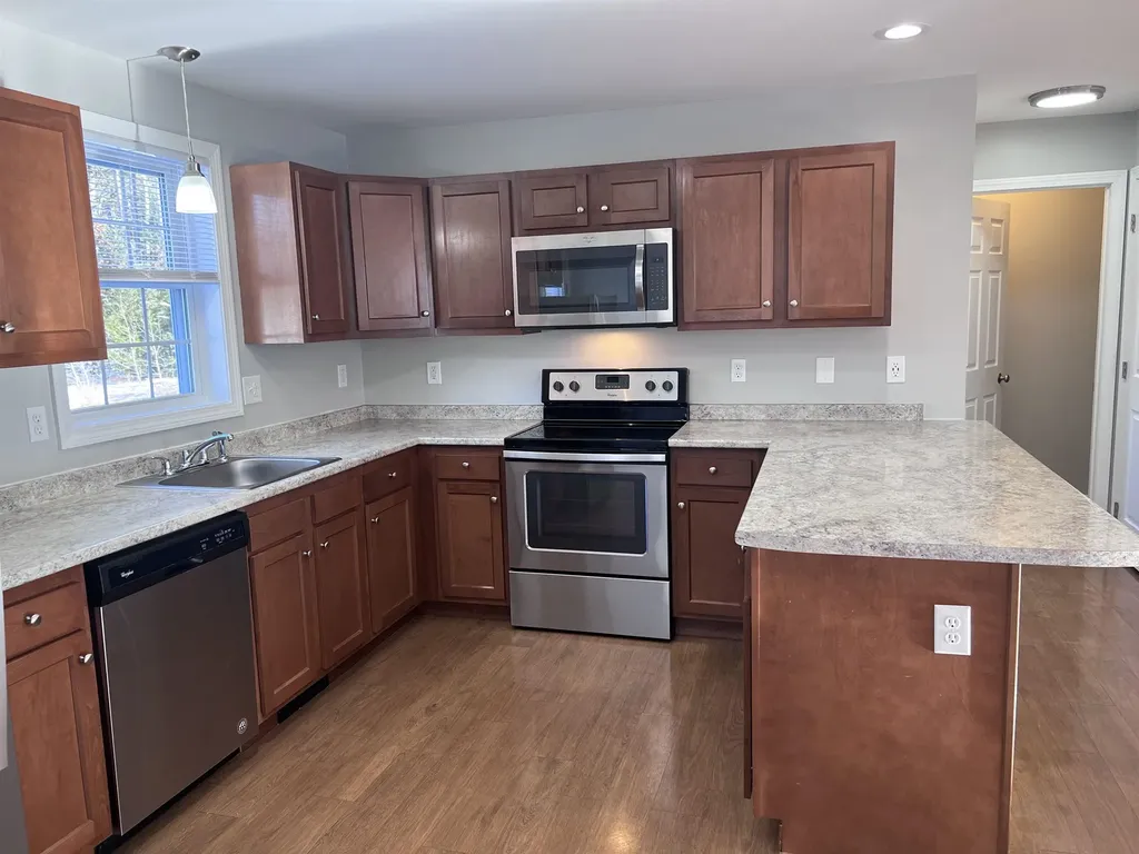 8A Red Oak Way Boscawen NH 03303