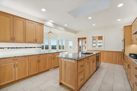 31 Eagle Ridge Drive Lebanon NH 03766