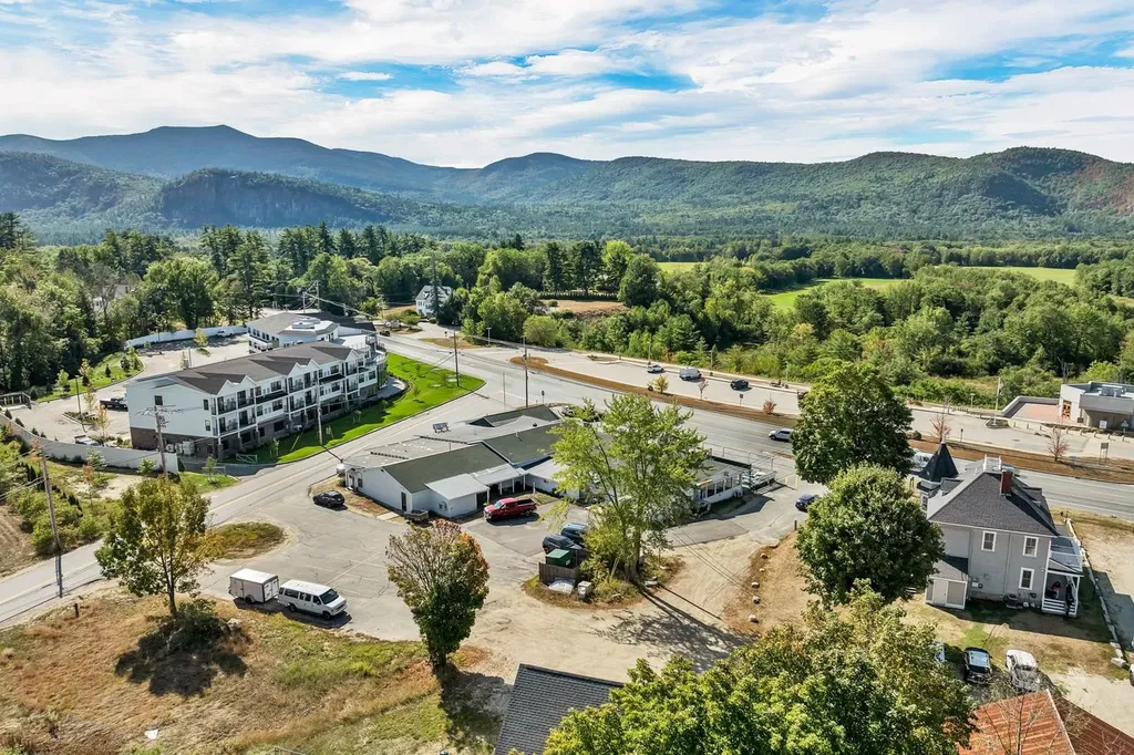 3631 White Mountain Highway Conway NH 03860