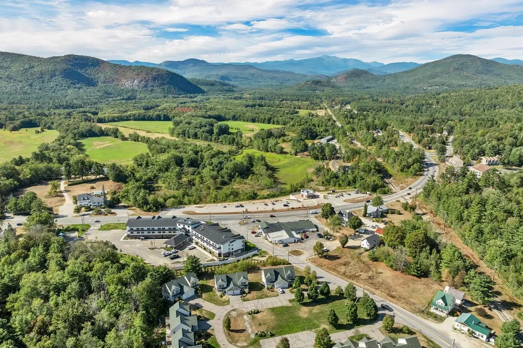 3631 White Mountain Highway Conway NH 03860