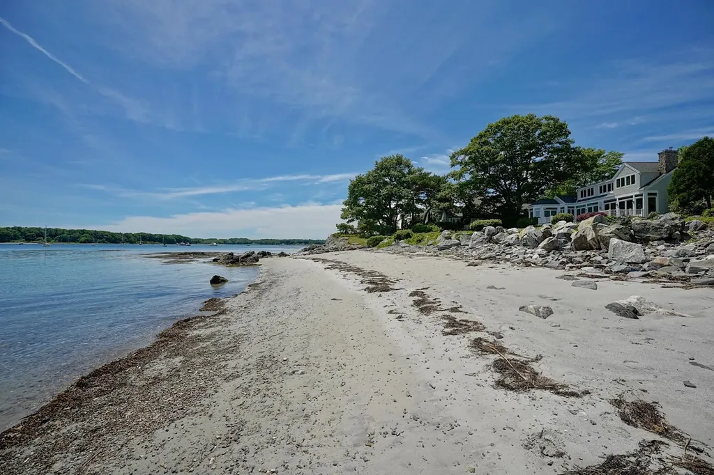 163 Little Harbor Road New Castle NH 03854