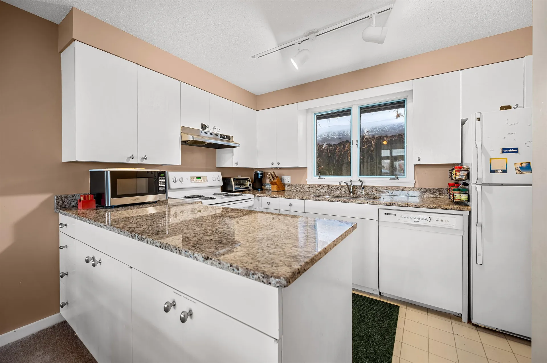 105 Forum Drive Warren VT 05674