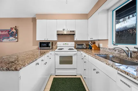 105 Forum Drive Warren VT 05674