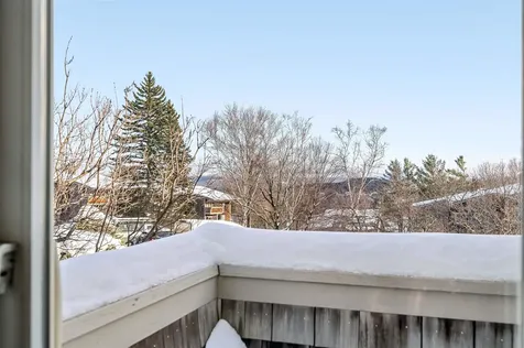 105 Forum Drive Warren VT 05674