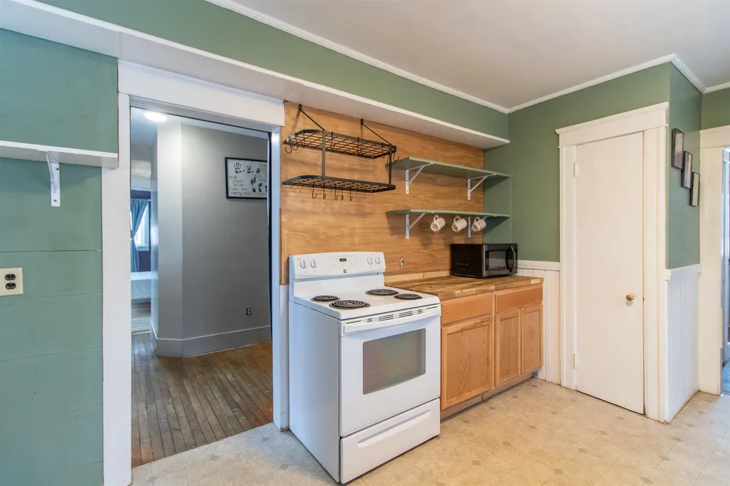 35 Laythe Street Derby VT 05830