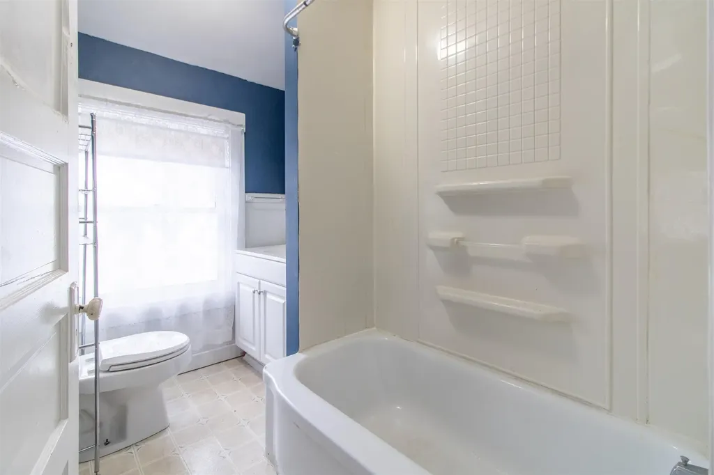 35 Laythe Street Derby VT 05830