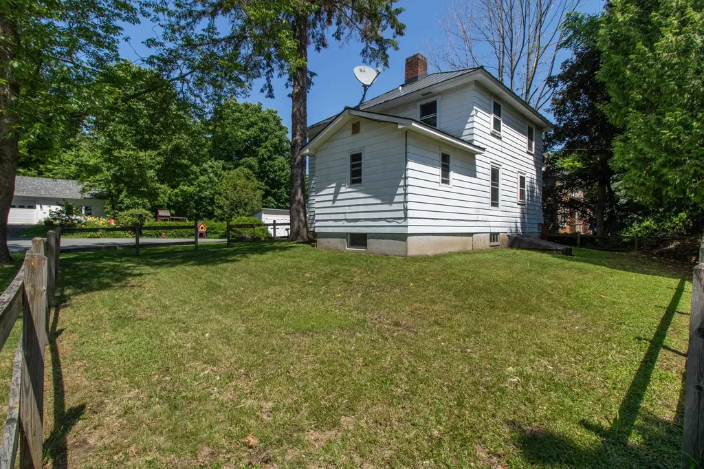 35 Laythe Street Derby VT 05830