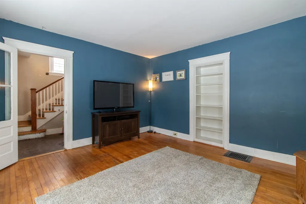 35 Laythe Street Derby VT 05830