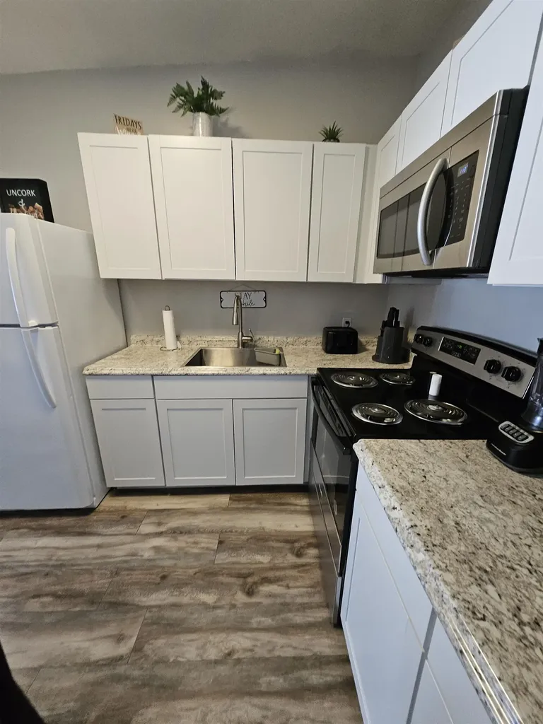 9 Treetop Circle Laconia NH 03246