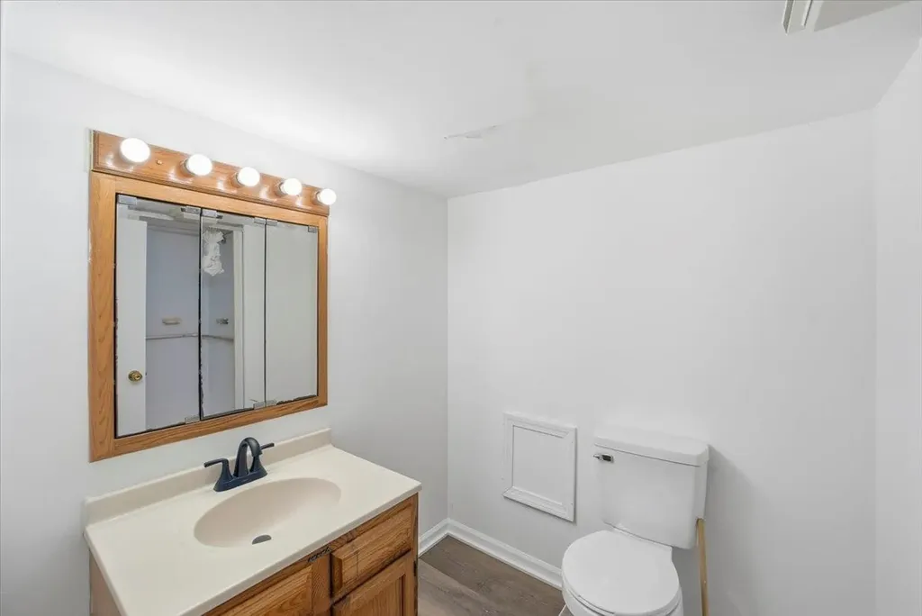 68 Leonard Street Burlington VT 05408