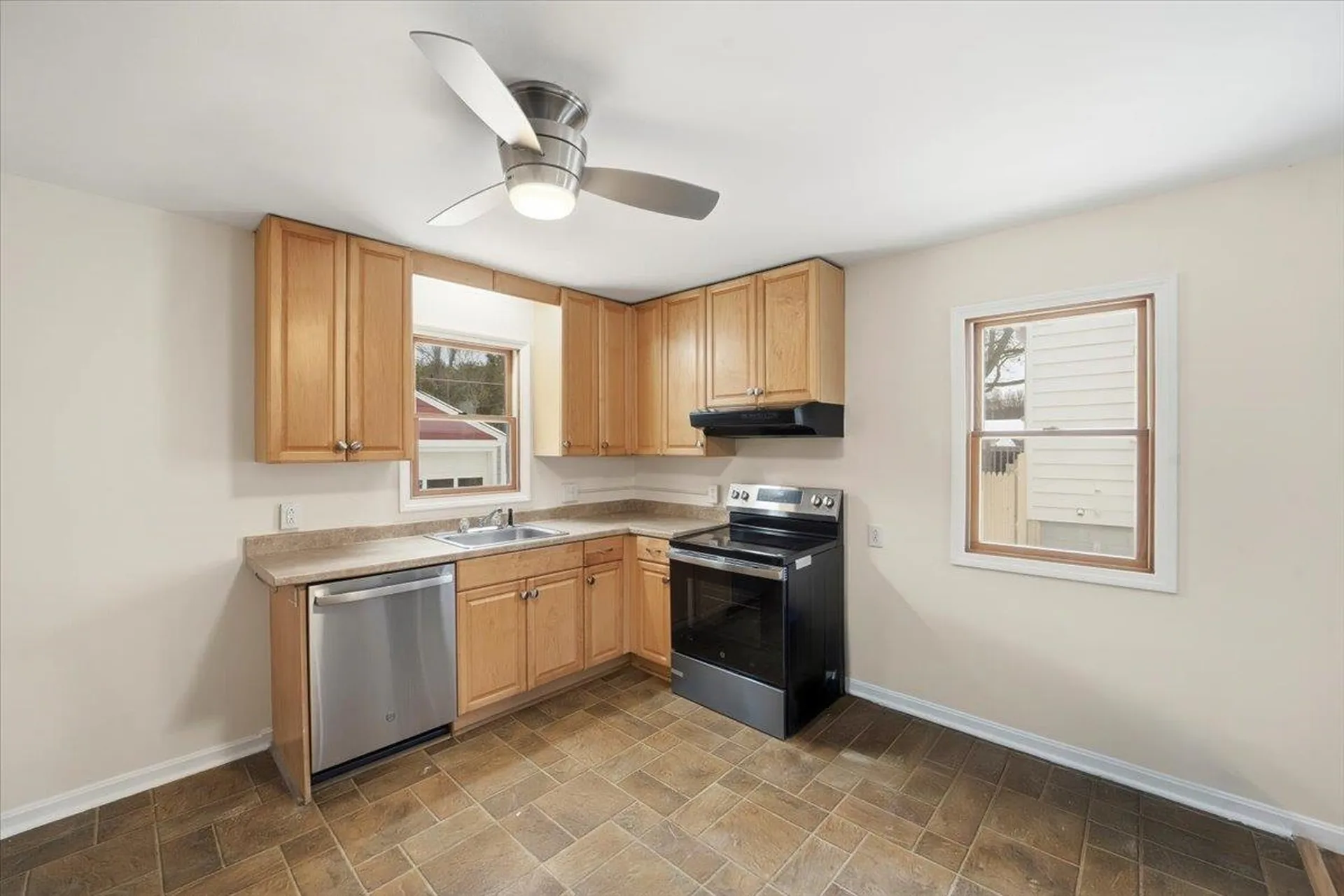 68 Leonard Street Burlington VT 05408