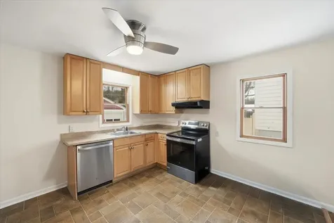 68 Leonard Street Burlington VT 05408