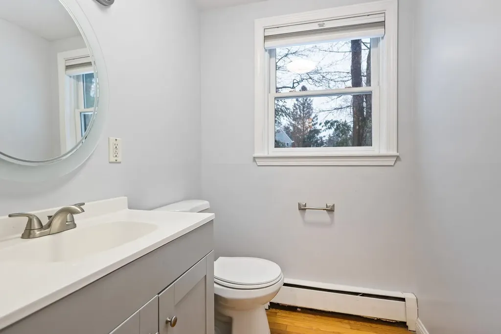 15 Canterbury Forest Plaistow NH 03865