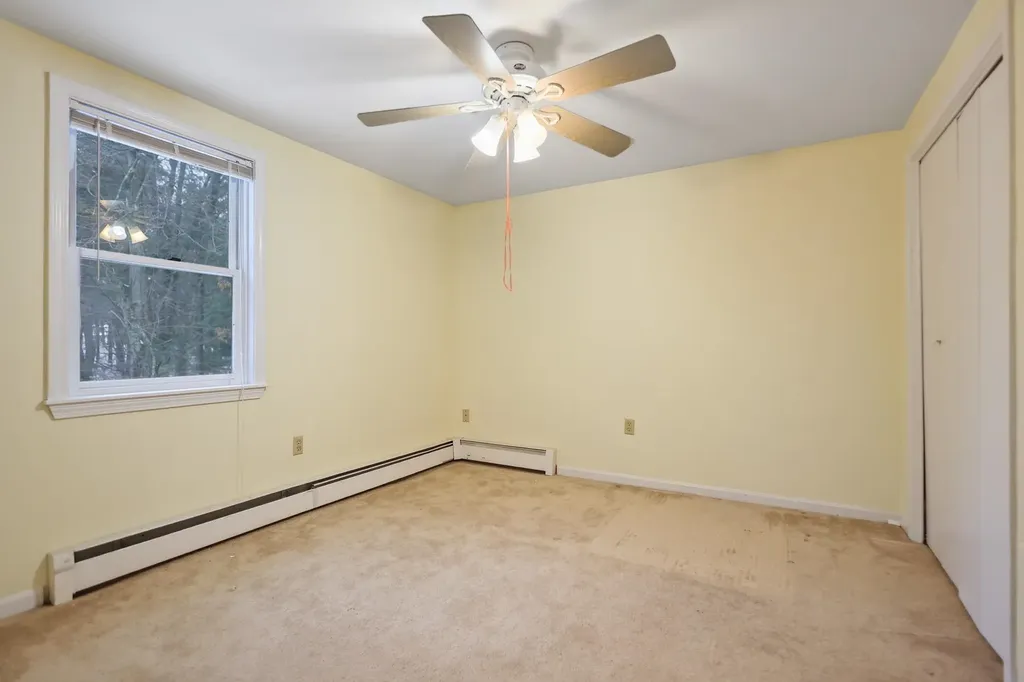 15 Canterbury Forest Plaistow NH 03865