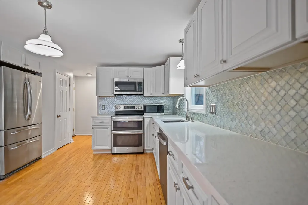 15 Canterbury Forest Plaistow NH 03865