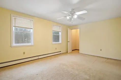 15 Canterbury Forest Plaistow NH 03865