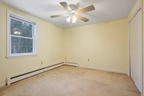 15 Canterbury Forest Plaistow NH 03865