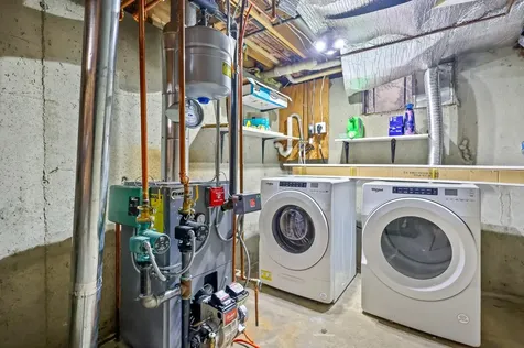 15 Canterbury Forest Plaistow NH 03865