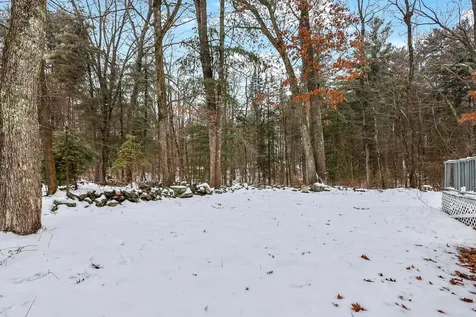 15 Canterbury Forest Plaistow NH 03865