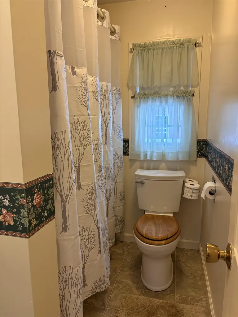 25 Sunset Drive Hopkinton NH 03229