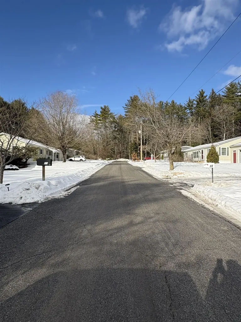 25 Sunset Drive Hopkinton NH 03229
