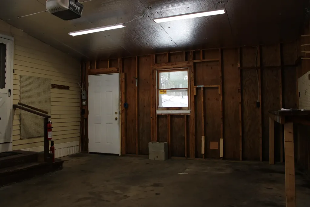 25 Sunset Drive Hopkinton NH 03229