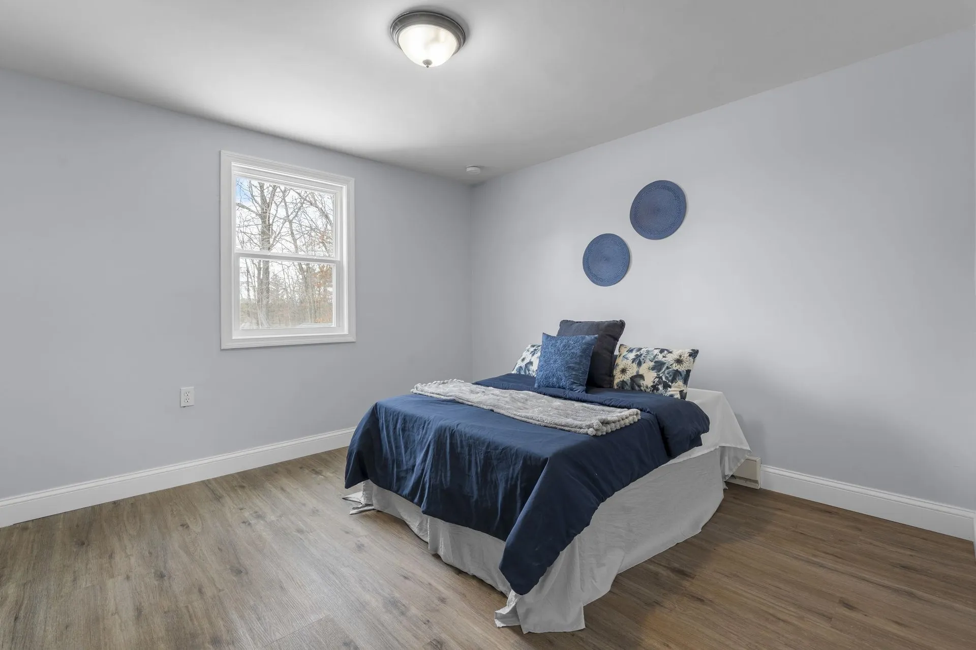 6 Michael Avenue Derry NH 03038