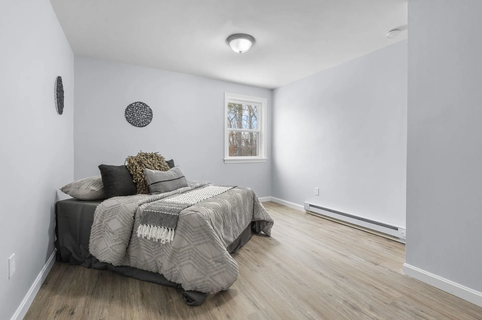 6 Michael Avenue Derry NH 03038