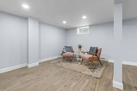 6 Michael Avenue Derry NH 03038