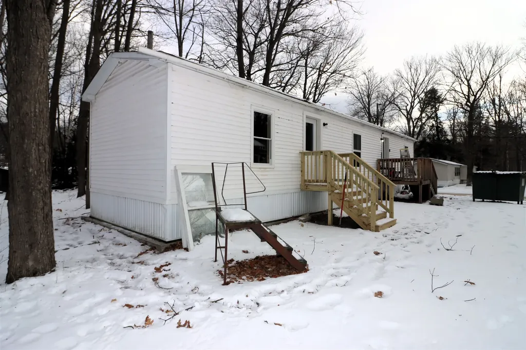 7 Corrigan Street Gorham NH 03581